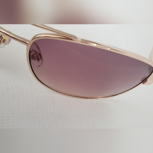 Fashionable Sunglasses - Picture 4 of 13